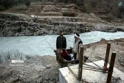 تحصیل دانش‌آموزان در مناطق محروم روستایی