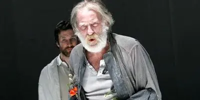 بازیگر فیلم تایتانیک درگذشت