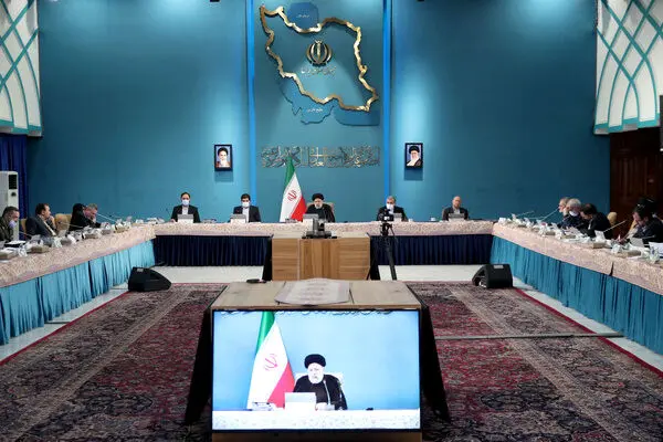 هشدار به دولت رئیسی: مسئولان نابلد را برکنار کنید