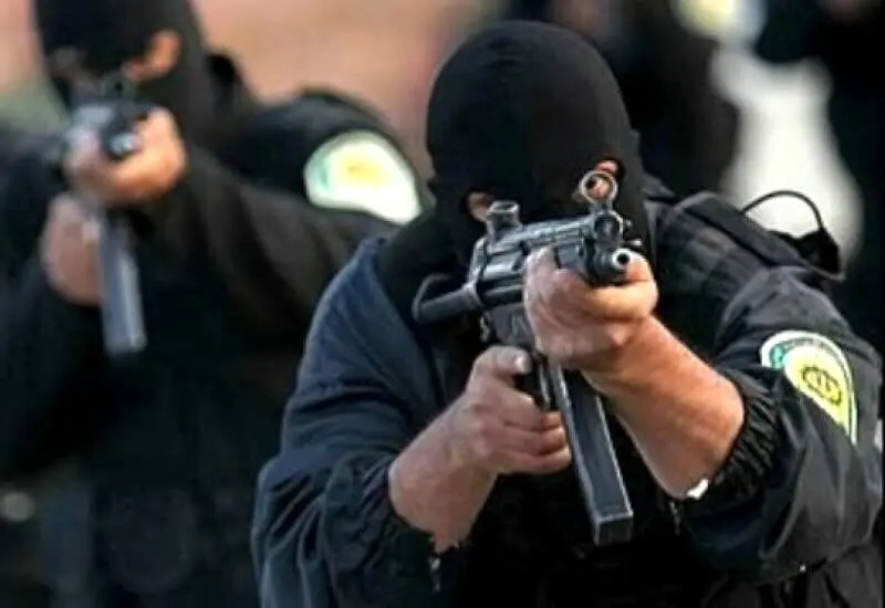 درخواست فوری پلیس/ این 2 متهم خطرناک را شناسایی کنید + عکس کامل
