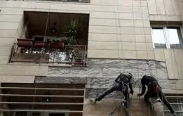 قانون ریزش سنگ نمای ساختمان و پیچ و رولپلاک سنگ نما با میهن راپل
