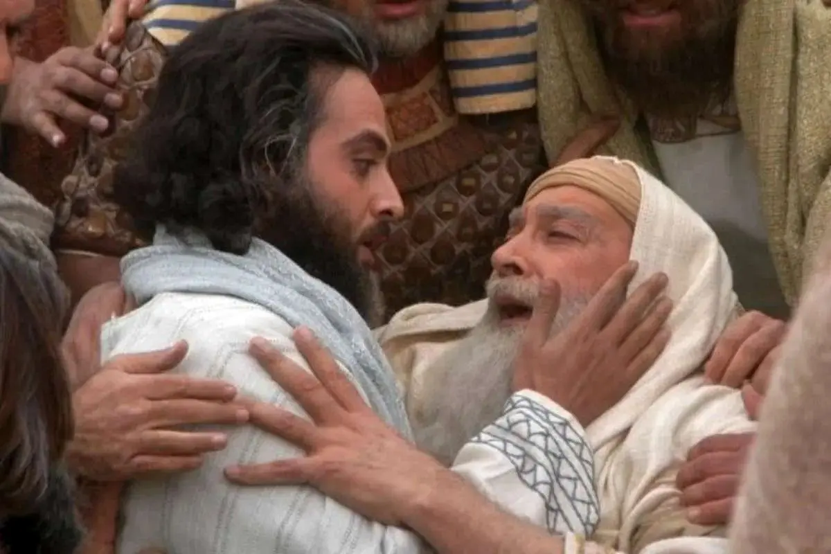 نماز خواندن یوسف و یعقوب پشت سر رهبر انقلاب+عکس