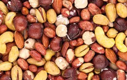 در ایام عید لب به این خوراکی‌ها نزنید