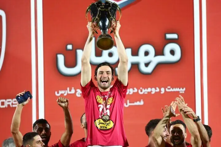 گولسیانی نام تیم جدیدش را لو داد |‌ مدافع پرسپولیس میرود؟
