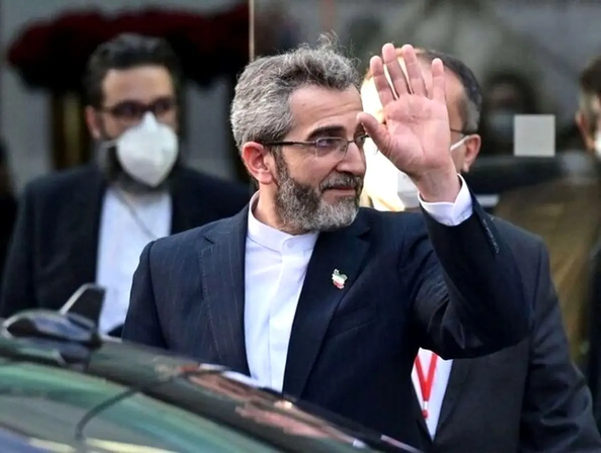 سفر فوری باقری به عمان