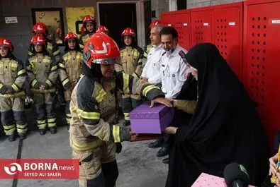 دختران آتش نشان
