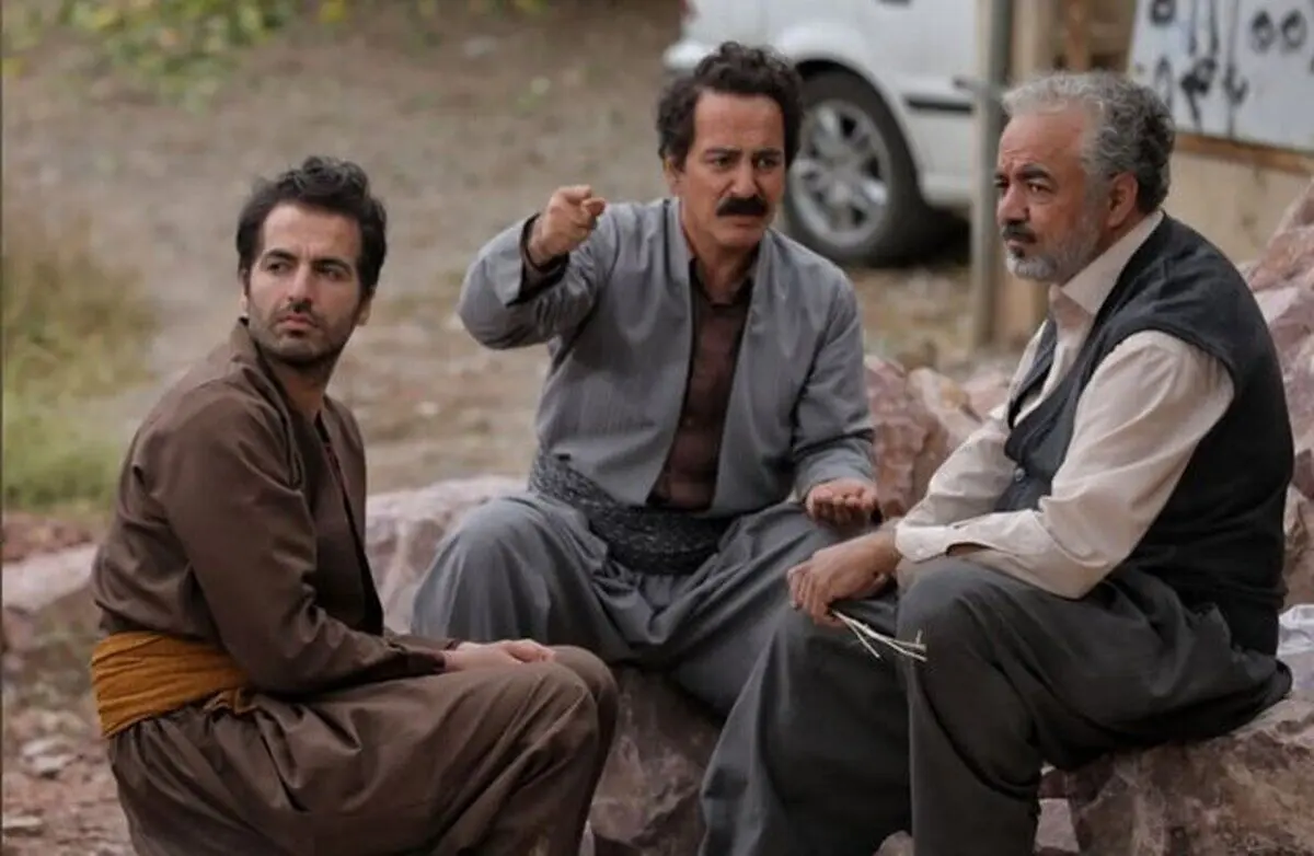حمله به نون‌خ و سعید آقاخانی
