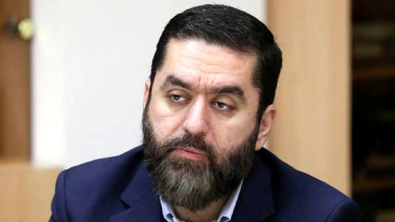 توهین مشاور قالیباف به روحانی: فرزند سرخه، اما پررو مثل سنگ پای قزوین