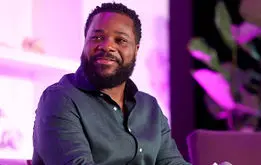 بازیگر مشهور سینما و دخترش در آب غرق شدند