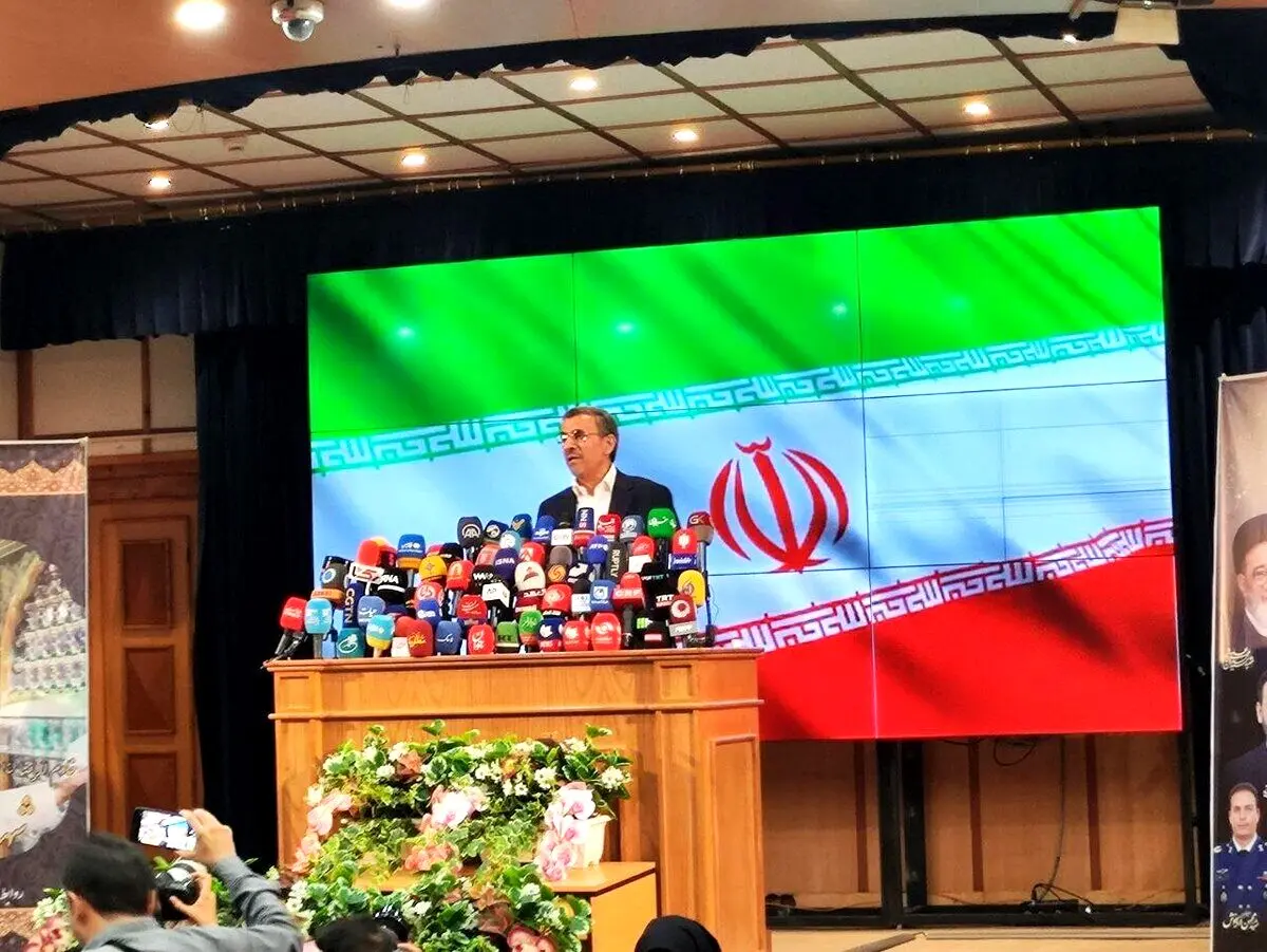 پاسخ متفاوت احمدی‌نژاد  درباره تائید صلاحیتش

