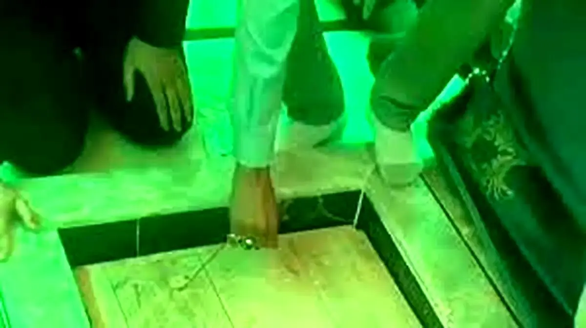 لحظه باز کردن مزار اصلی حضرت رقیه(س) و وداع با حرم + فیلم
