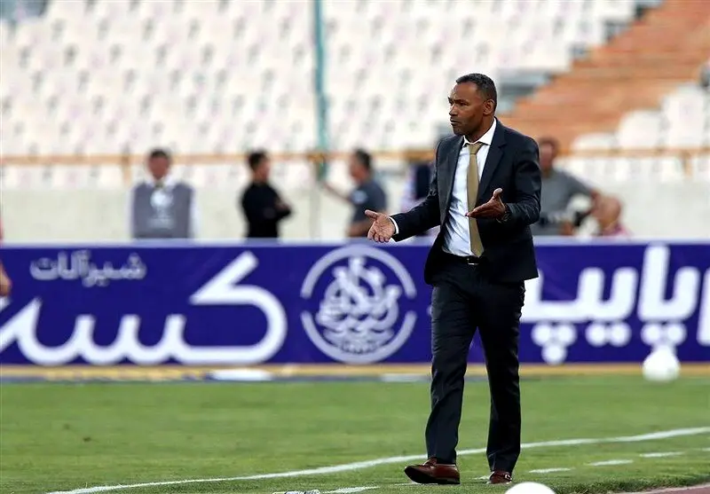 مورایس: بابت برگزاری بازی بدون تماشاگر با استقلال خوش‌شانس بودیم