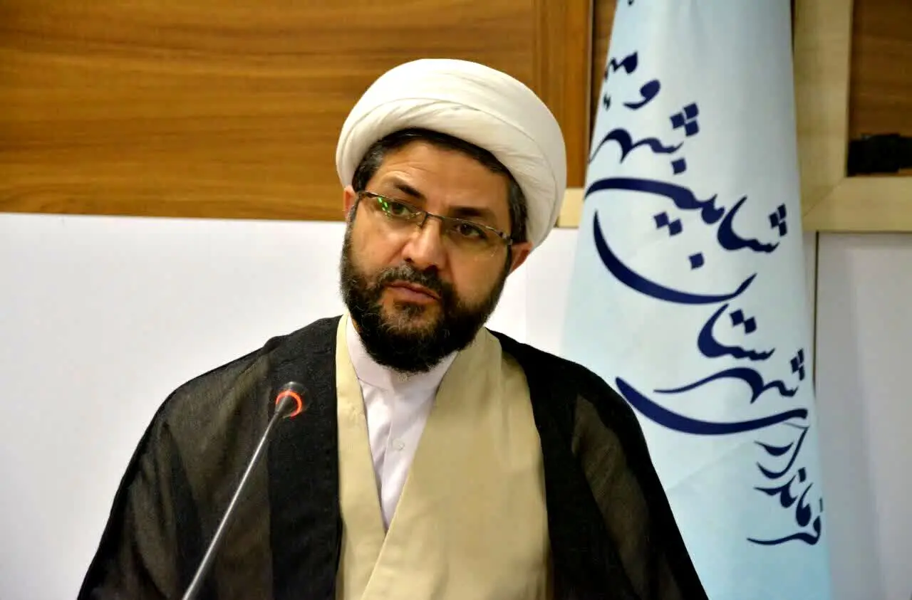 عذرخواهی یک امام جمعه به دلیل حرف‌های جنجالی‌اش درباره معلمان + عکس

