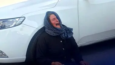 التماس مادر قاتل به مادر الهه حسین نژاد مقابل دادگاه + فیلم