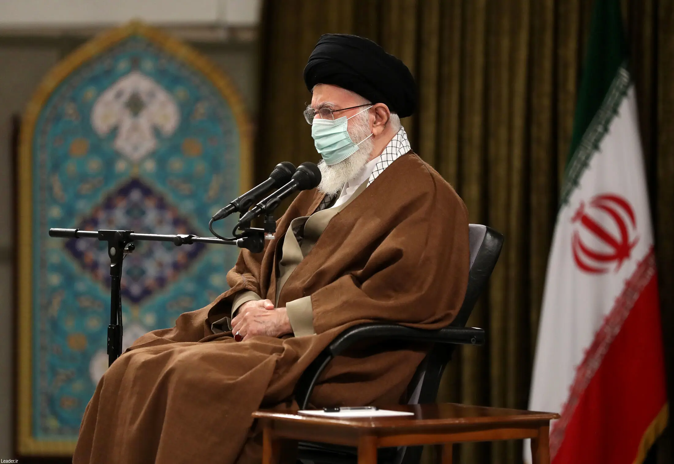 دستور رهبر انقلاب برای توجه ویژه به مسائل معیشتی، بیمه، بازنشستگی و درمان معلمان