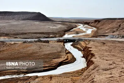 کویر سرخه در حال نابودی
