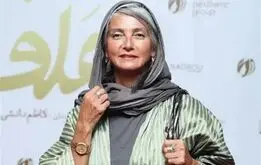 طناب‌زنی و ورزش خانم بازیگر در ۶۰ سالگی +فیلم