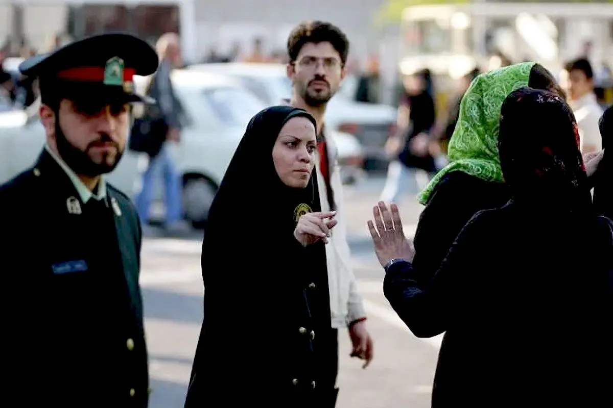 موافقت کامل سران قوا با طرح جدید عفاف و حجاب | خط تلفن و اینترنت زنان بی‌حجاب مسدود می‌شود؟ 