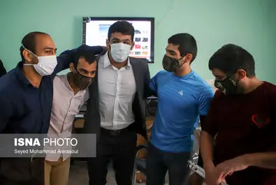 حسن یزدانی در آسایشگاه معلولین ذهنی شهید بهشتی مشهد