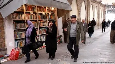 سرانه مطالعه در ایران 16 دقیقه و 32 ثانیه / مطالعه اینستاگرام 8 ساعت چرخ زدن در کتاب...؟