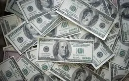 قیمت دلار در بازار امروز شنبه ۲ فروردین ۱۴۰۳ از 102 هزارتومان رد شد​!

