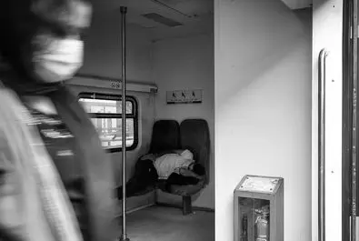 خواب در هیاهو