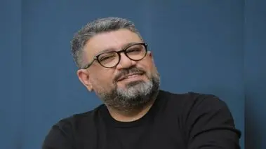 بوسه جنجالی ابی بر صورت دختر رضا رشیدپور خبرساز شد + عکس