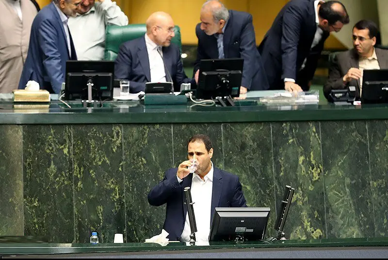 سوال از «صحرایی» درباره رتبه‌بندی معلمان در جلسه علنی مجلس

