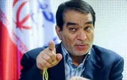 داشتن یک گوشی یعنی داشتن یک ترامپ یا نتانیاهو همراهتان!