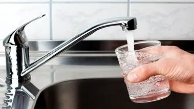 خوردن آب ناشتا خوب است یا بد؟