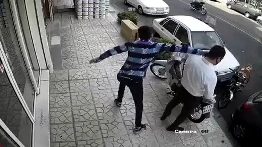 بازگشت قاتل به محل جنایت بعد از ١٥ ماه زندگی پنهانی | گفت و گو با قاتلی که در ١٦ سالگی دست به جنایت زد

