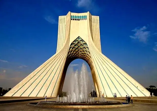 برج آزادی چگونه ساخته شد؟ماجرای طراحی این برج توسط حسین امانت + ویدیو