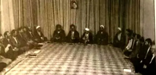جدل مجازی بر سر ماجرای زندگی رهبری در کانکس 