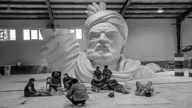 چرا مجسمه فردوسی در دانشگاه فردسی مشهد نصب نشد؟