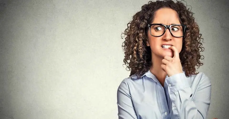 چرا همیشه خود را مقصر می‌دانیم؟