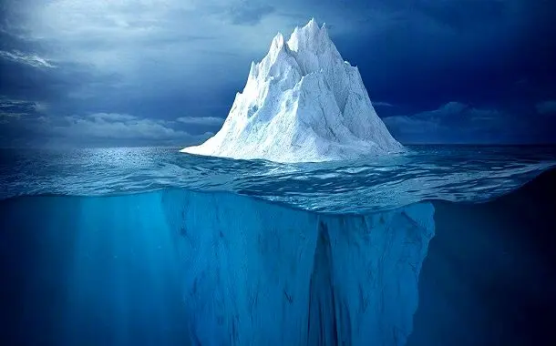عکس پربازدید از شیرجه زدن در یخ+ببینید
