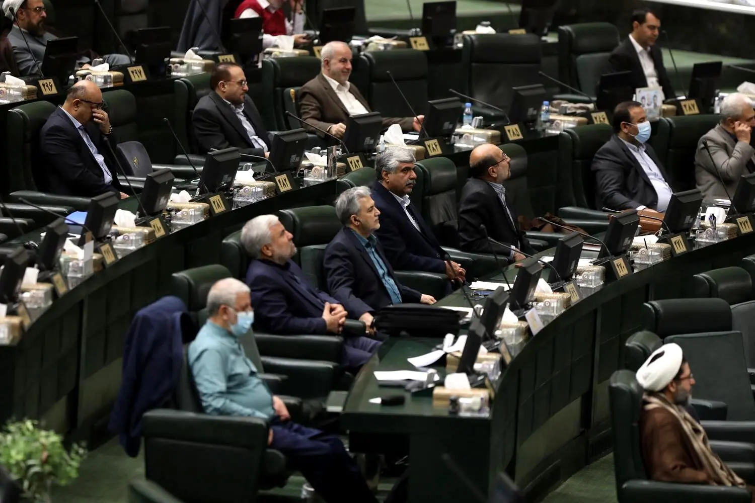 برنامه عجیب مجلس برای صندوق بازنشستگی کارکنان صداوسیما 