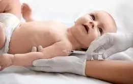 کودکان ایرانی در خطرند؟ /در دسترس نبودن واکسن پنجگانه فاجعه بار است!