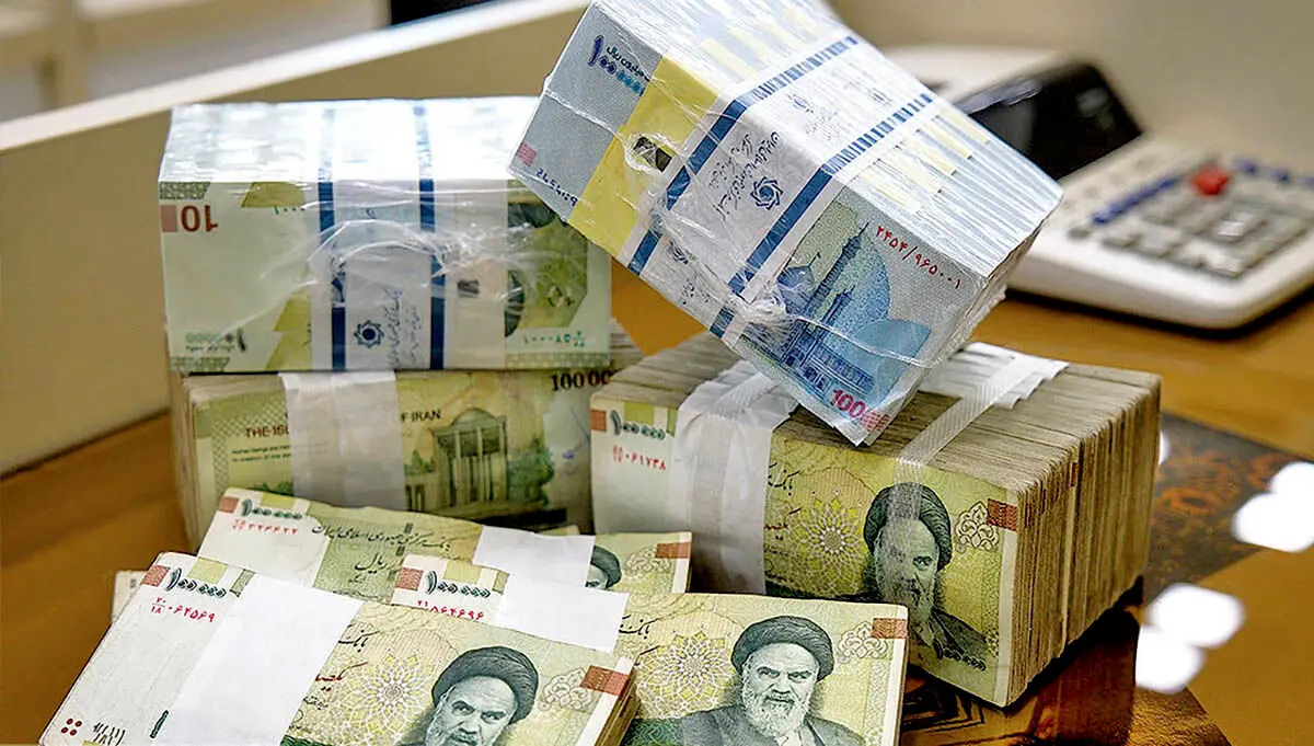 ارزش ریال ایران سقوط کرد؛ اسکناس‌های درشت ریال وارد بازار می‌شود
