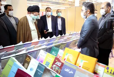 رهبر انقلاب در نمایشگاه کتاب