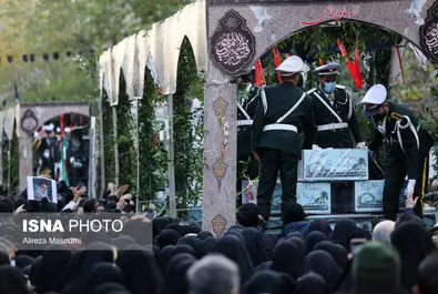 تشییع پیکرهای پاک ۲۰۰ شهید گمنام دفاع مقدس در تهران