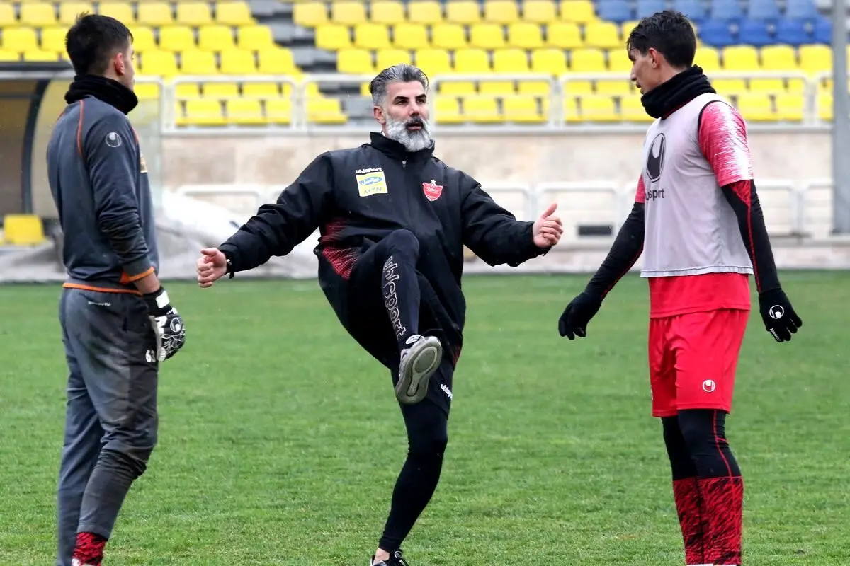 پرسپولیسی مشهور کناره گیری کرد