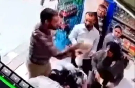 هشدار یک روزنامه درباره قرار دادن مردم مقابل هم بر سر حجاب