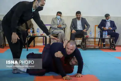حسن یزدانی در آسایشگاه معلولین ذهنی شهید بهشتی مشهد