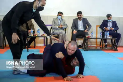 حسن یزدانی در آسایشگاه معلولین ذهنی شهید بهشتی مشهد