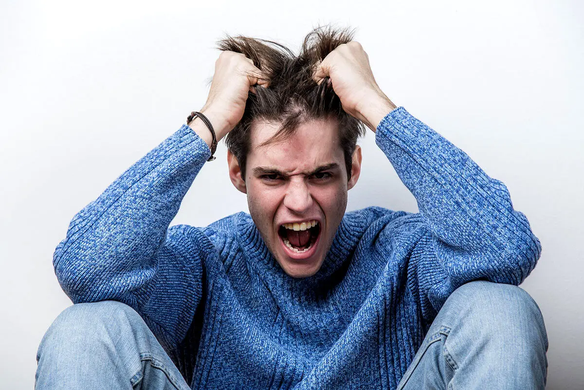 اینفوگرافیک| عصبانیت با بدن ما چه می‌کند؟