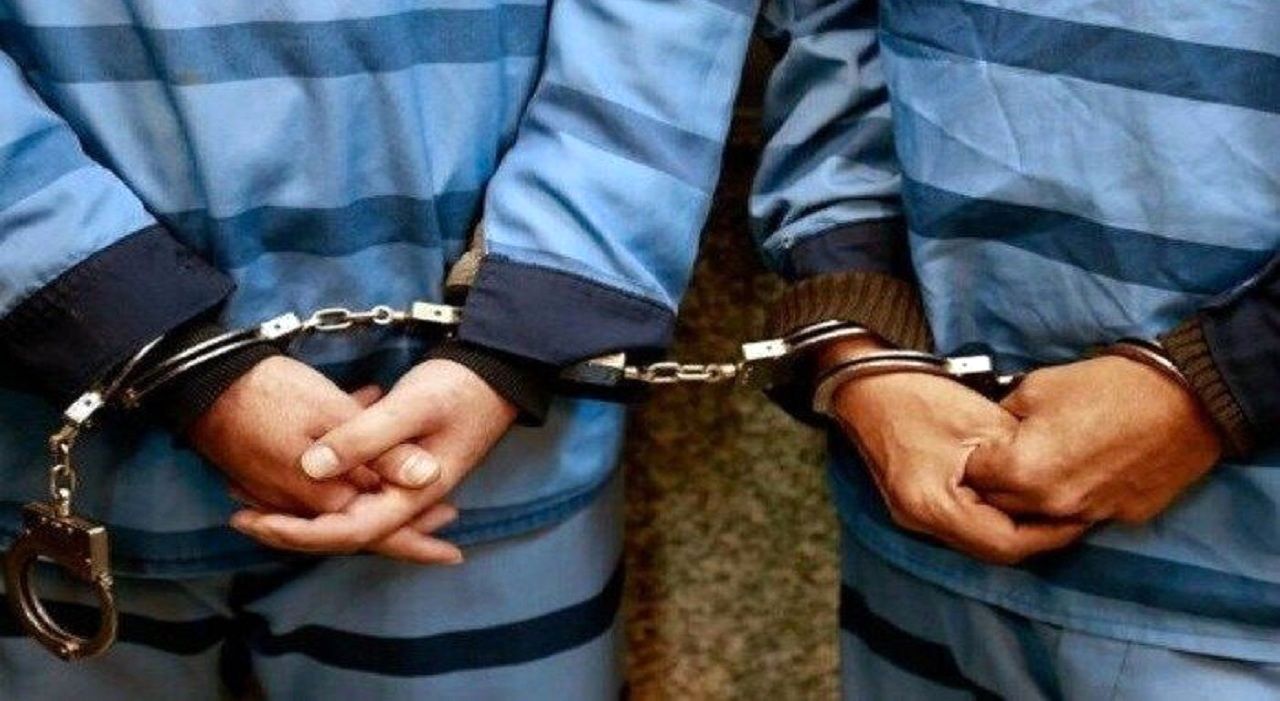 باند پدر و پسری گل‌فروش منهدم شد