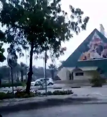 جزیره کیش غرق شد
