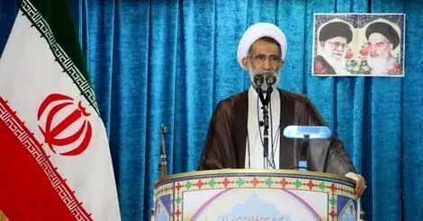خداحافظی امام‌‌جمعه این شهر با مردم پس از ۱۳ سال