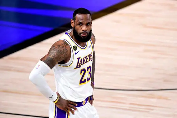 مرد نیم میلیارد دلاری NBA